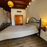 Velanidia Homestay *