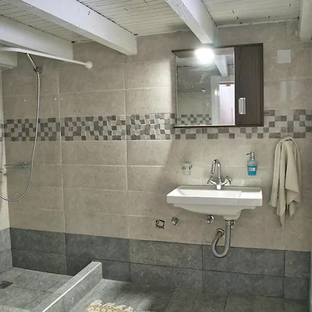 Velanidia Homestay Appartamento
